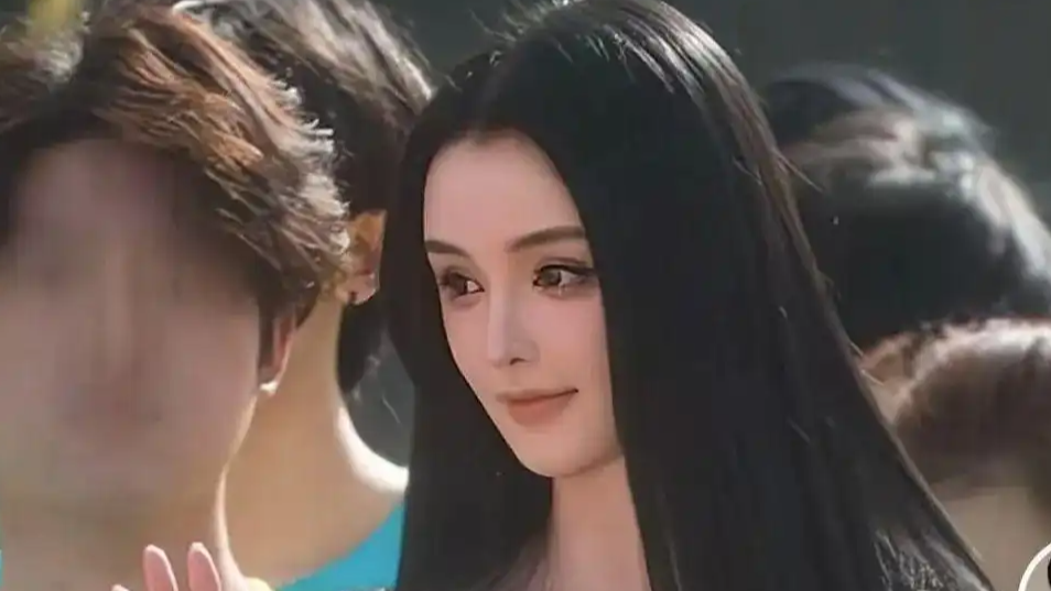 聋哑女生因容貌美得不真实被质疑
