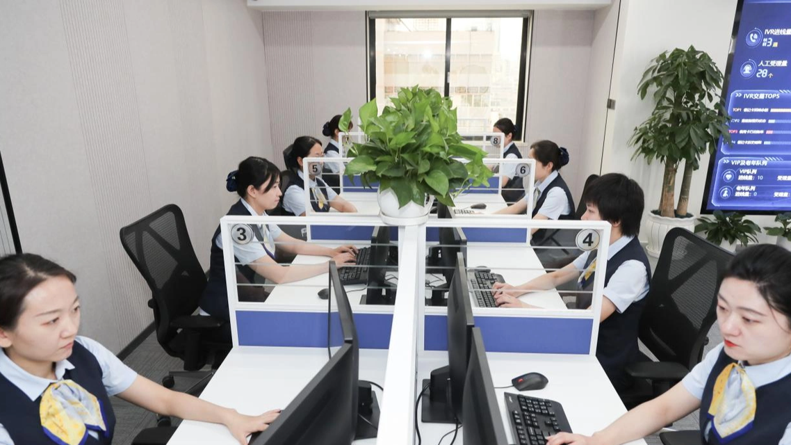 别再逼着消费者大喊转人工了