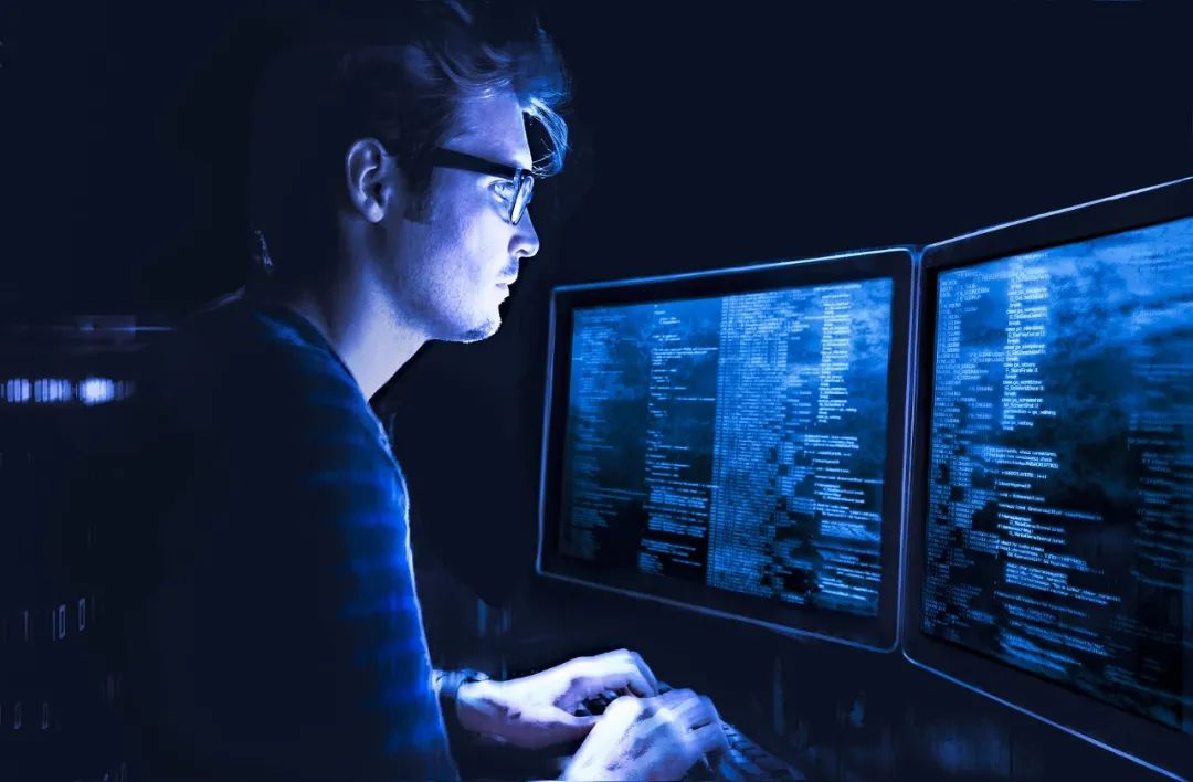 Prompt老跑偏？教你写出模型真正听得懂的提示词