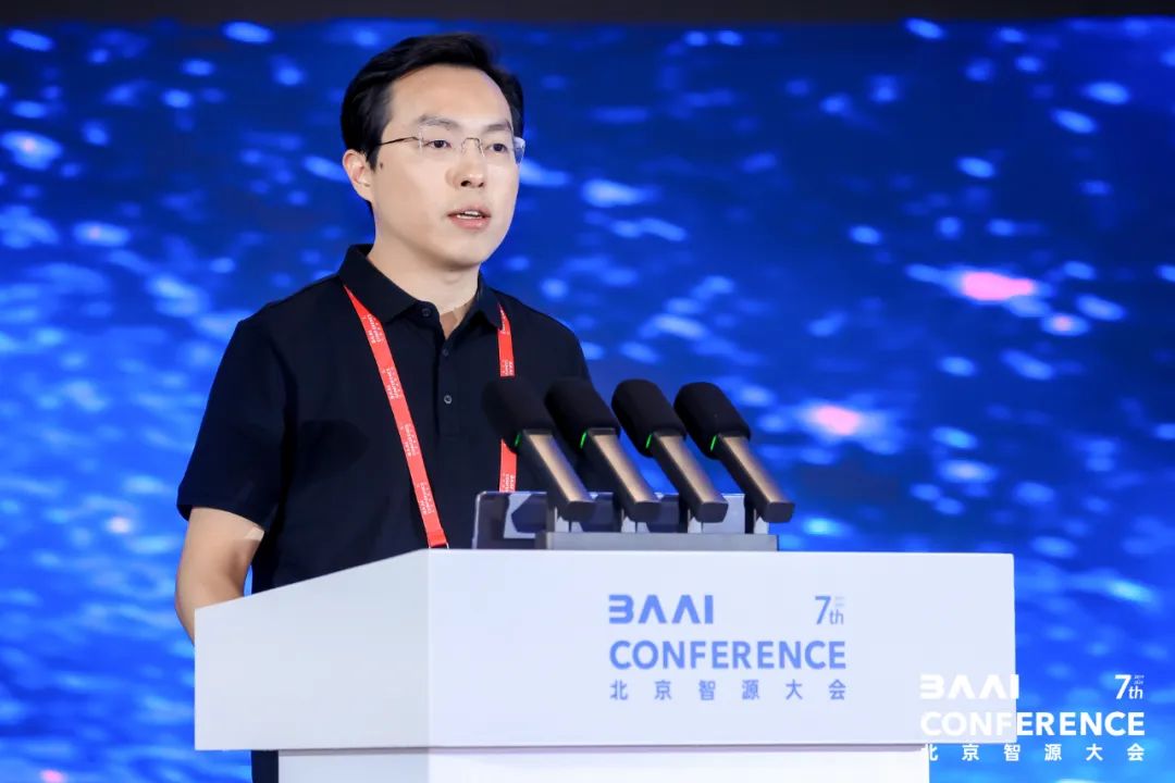 对话智源王仲远：具身智能“小组赛”才刚刚开打，机器人需要“安卓”而非 iOS