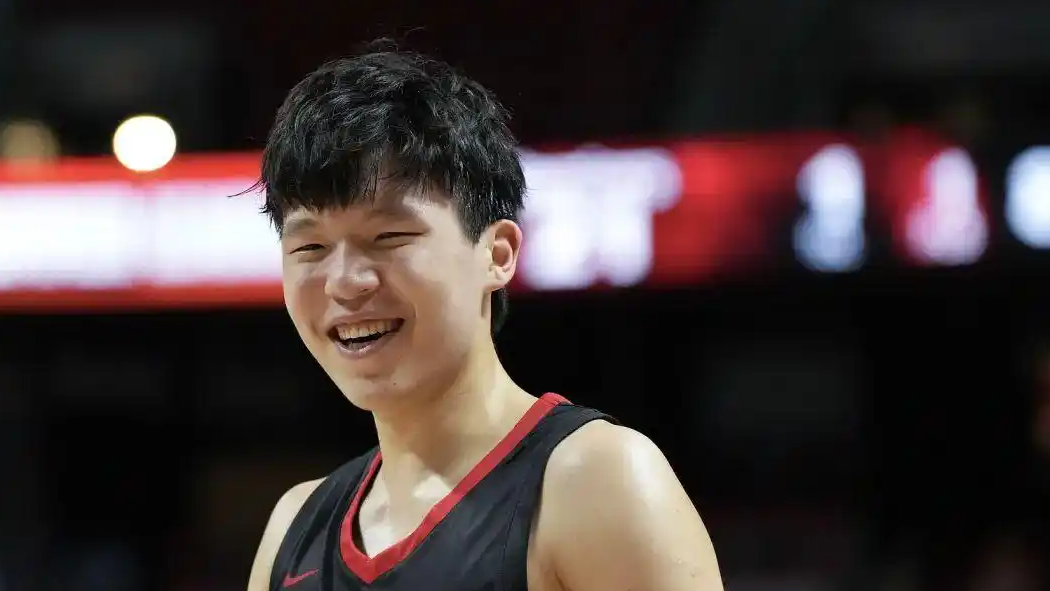 杨瀚森NBA首秀填满数据栏