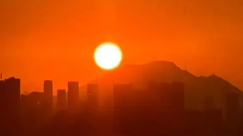 《人民日报》元旦献词