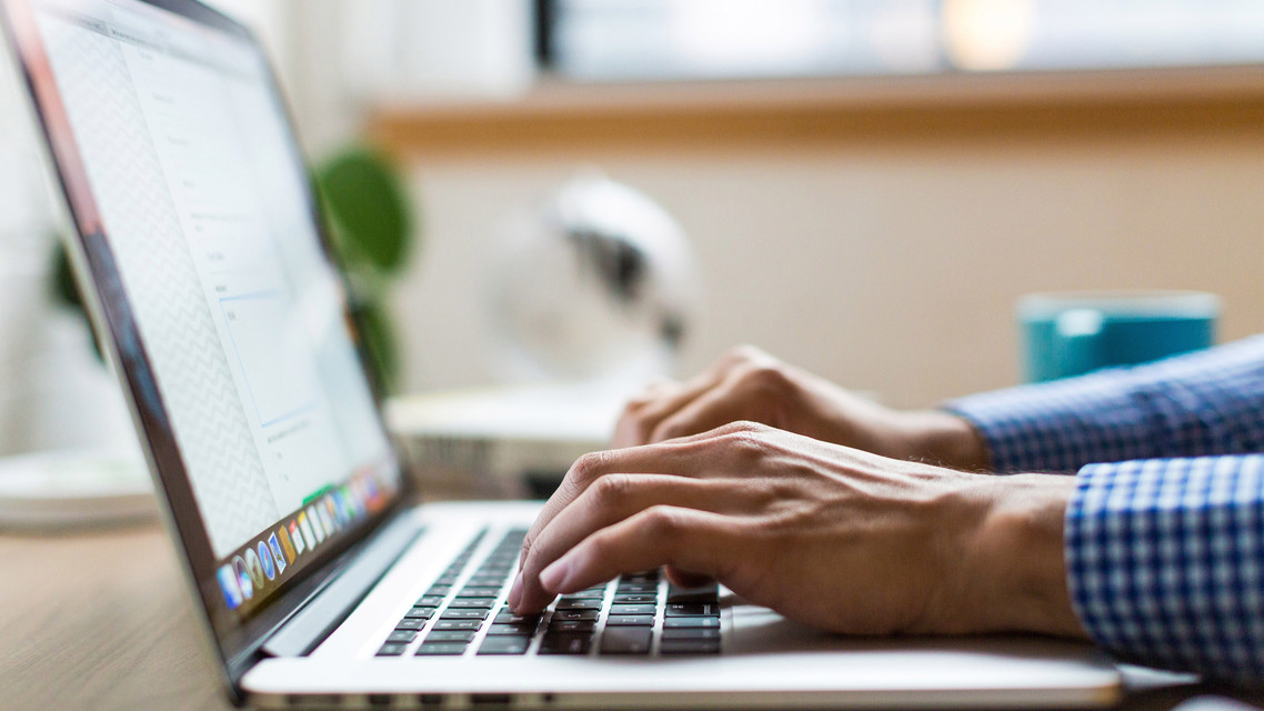 曝光！枪手用AI一天代写30篇论文