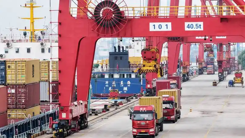 逆势向上！中国外贸增速逐季加快