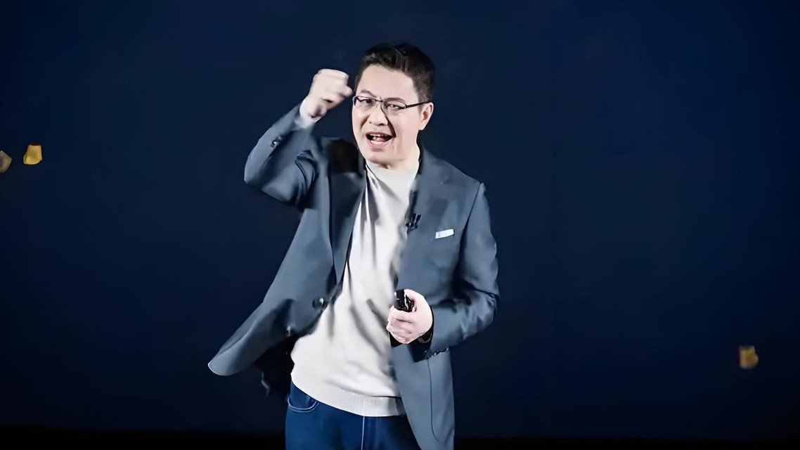 卢伟冰：红米不排斥和小米直接竞争