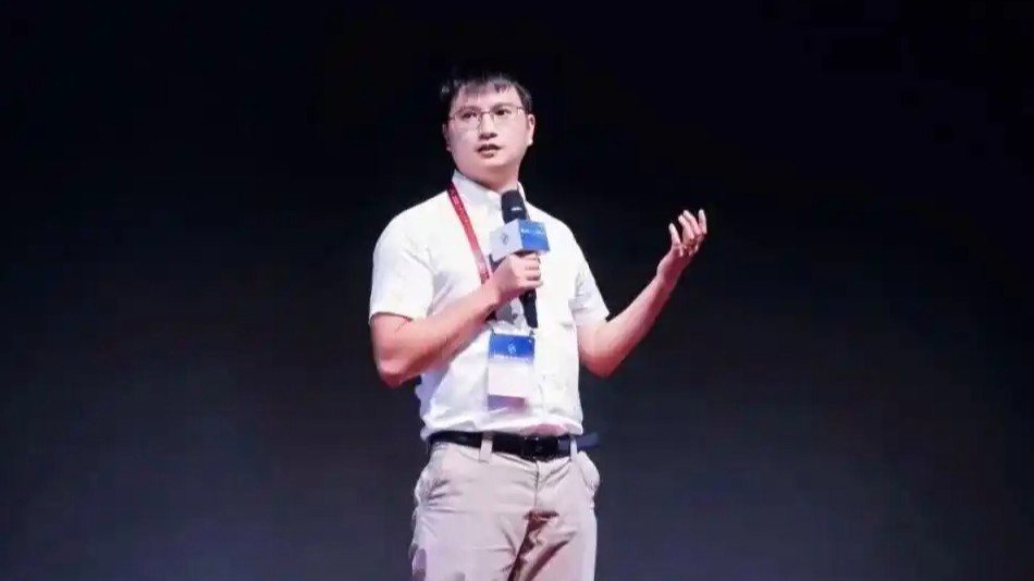 突破瓶颈！中国成功研制新型芯片