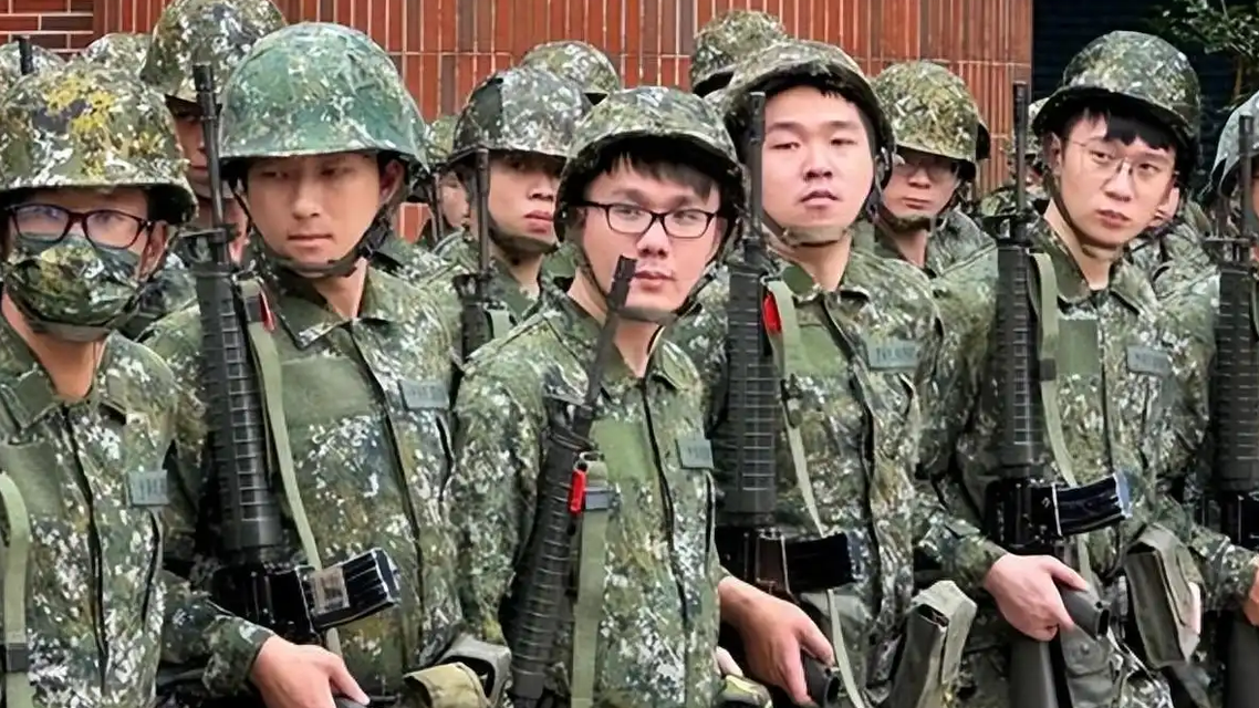 台军1.2万人宁赔钱提前退伍