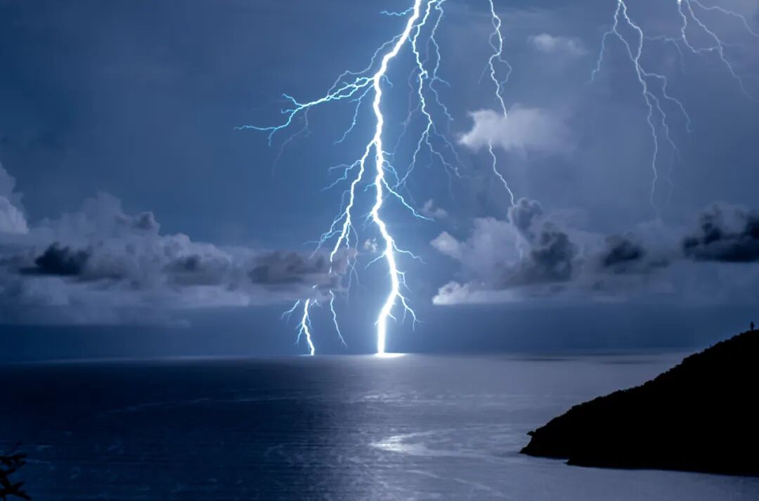 把Bug“曝光”到全网，谷歌逼FFmpeg维护者“按时修复”，遭怒怼：别光用AI找Bug，有本事你自己修啊！