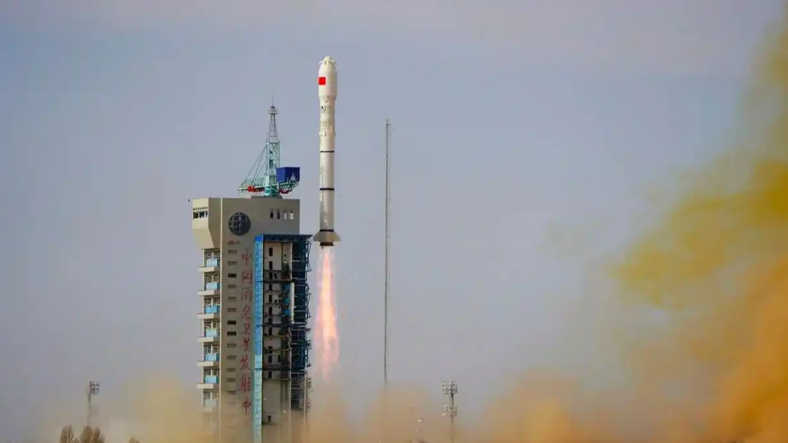 中国成功发射实践三十号A、B、C星