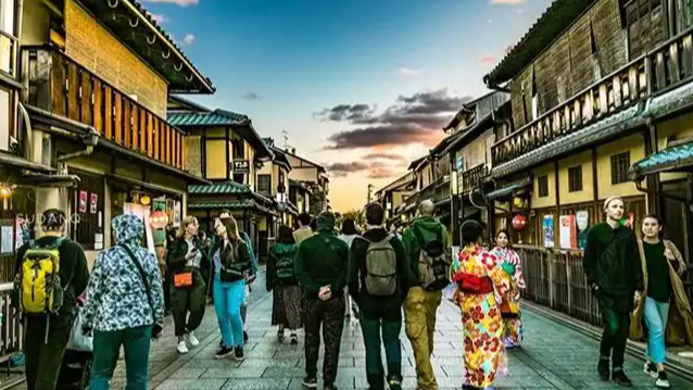 赴日骤减 中国游客被多国“争抢”