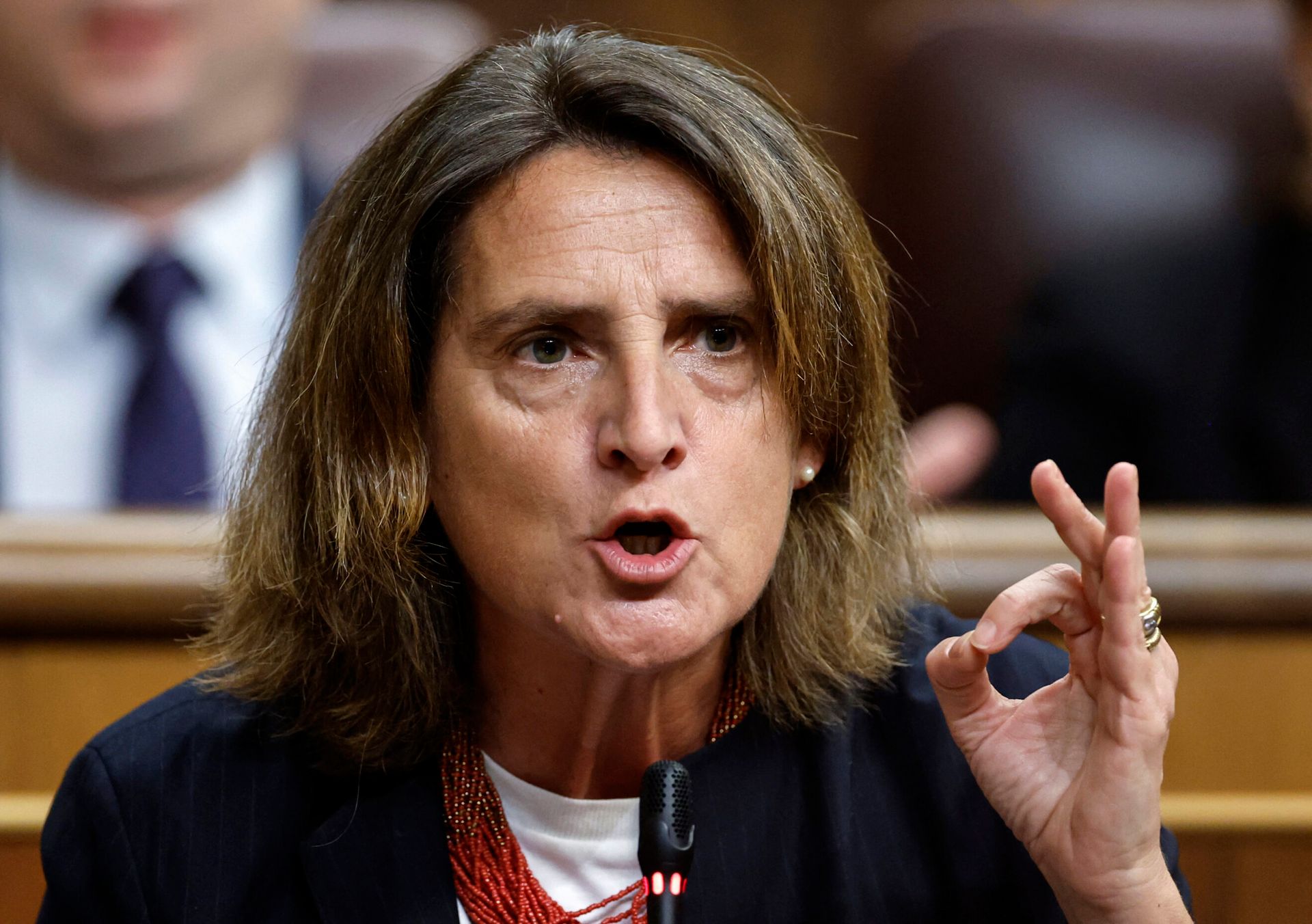 欧盟猛烈抨击美国称其使用勒索手段