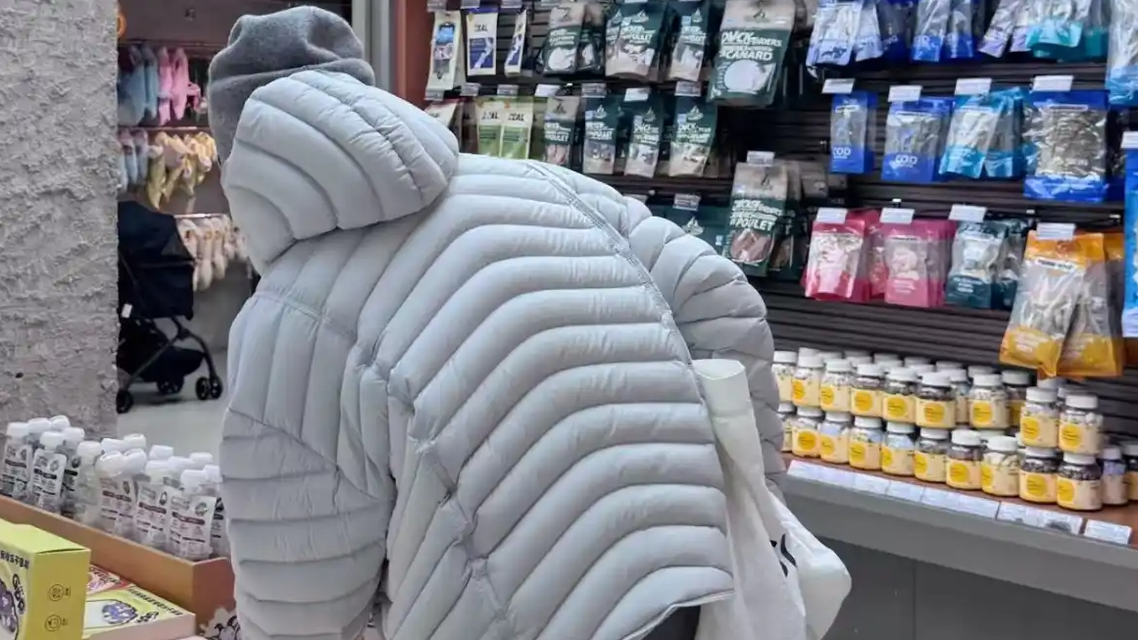 “排骨羽绒服”成冬季爆款