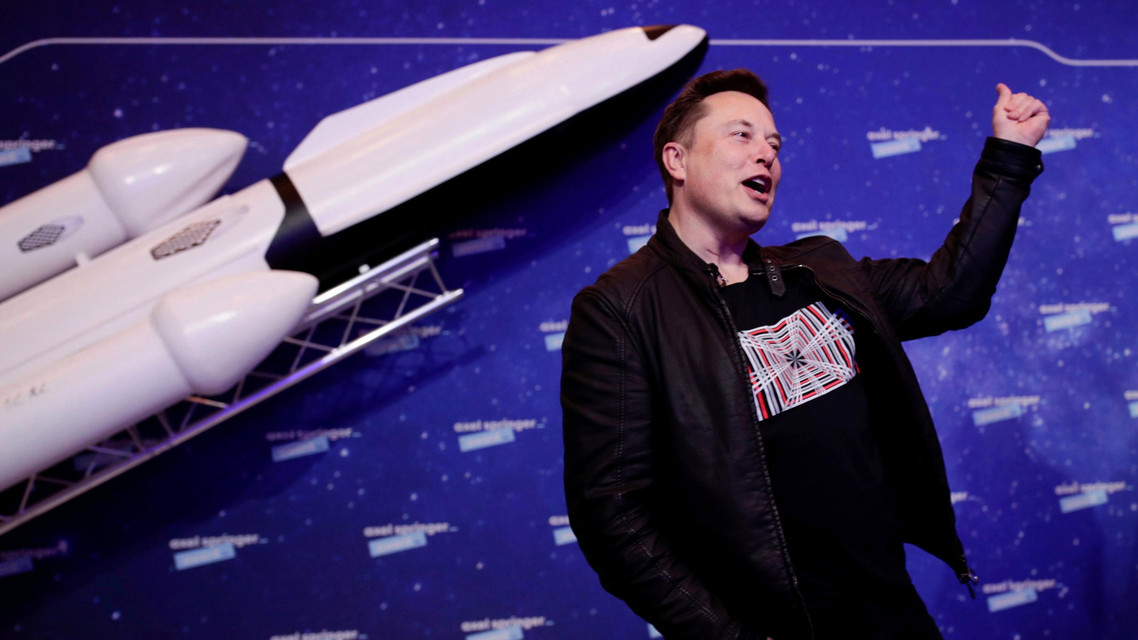 马斯克设想：每年发射一百万吨AI卫星