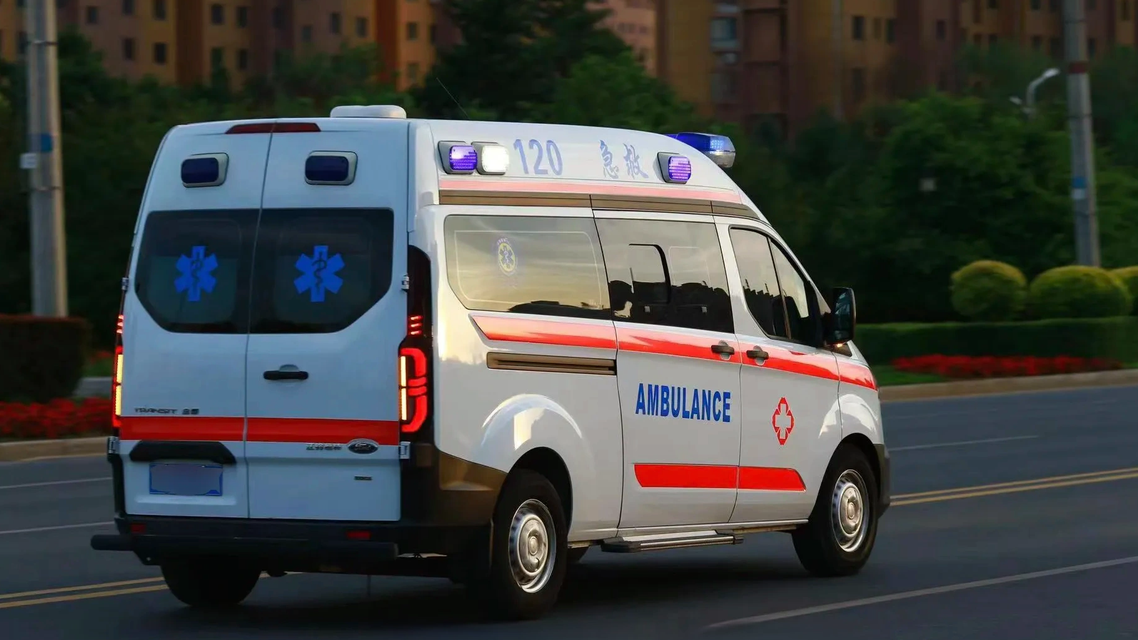 “天价救护车”涉事医院被罚没8.7万