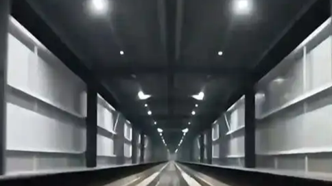 第一视角看2秒飙到时速700公里