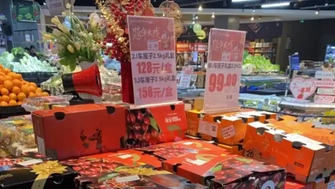 合肥车厘子价格暴跌 一天卖出15吨