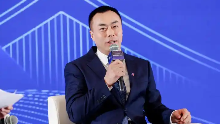 曲光吉任中航集团总经理