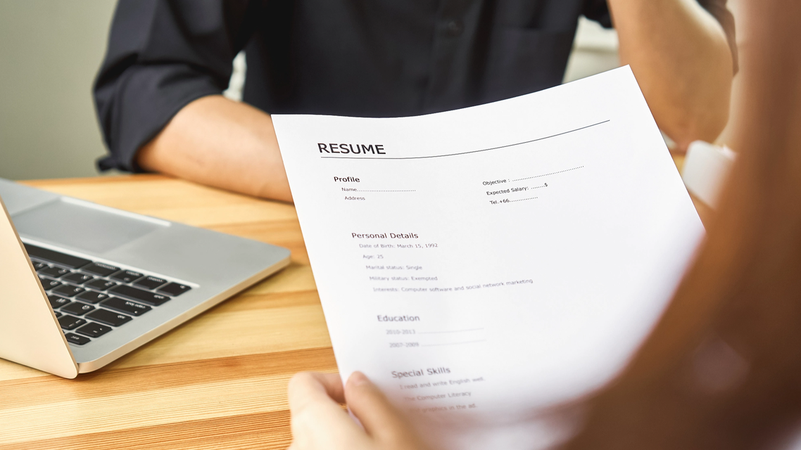 企业不满高校专家评审拉黑学校学生