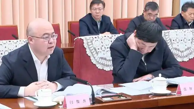 人均95后的大模型公司上了新闻联播