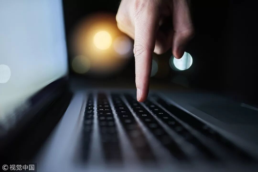 “2016款吃灰Mac被AI救活了！我几乎没写代码，却‘造’出了一个能跑通的FreeBSD Wi-Fi驱动”