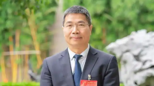 委员：教育要回归“培养人”的本质