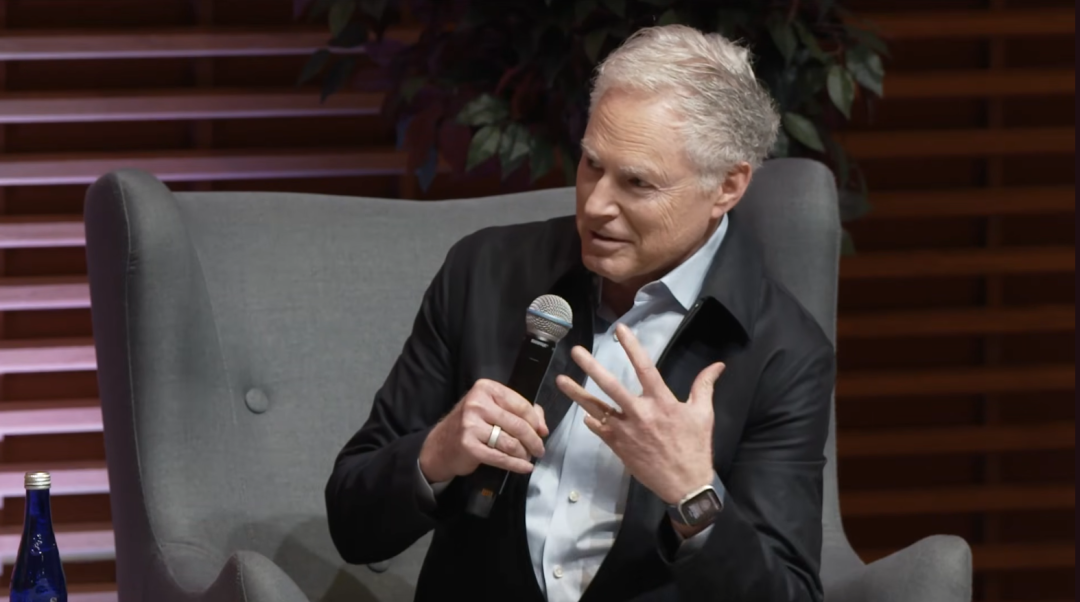 “现在的AI就像1880年的笨重工厂！”微软CSO斯坦福泼冷水：别急着造神