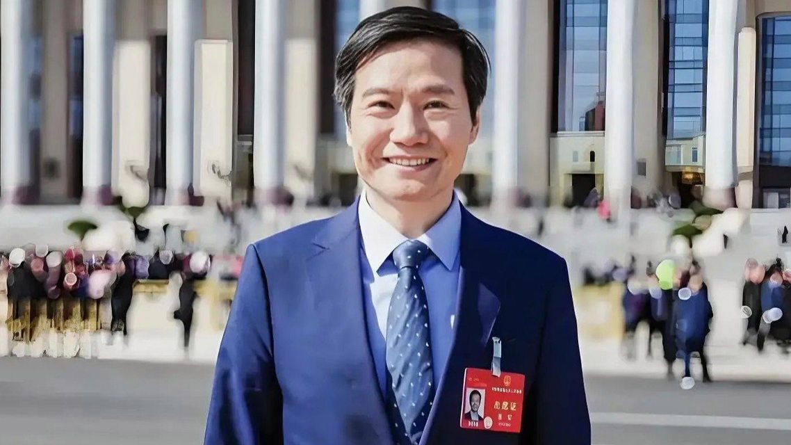 雷军：人形机器人将大规模进工厂