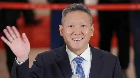 李长东：从“收破烂的”到领跑全球