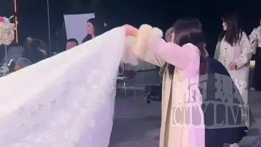 没有对结婚的激动 全是对出片的渴望