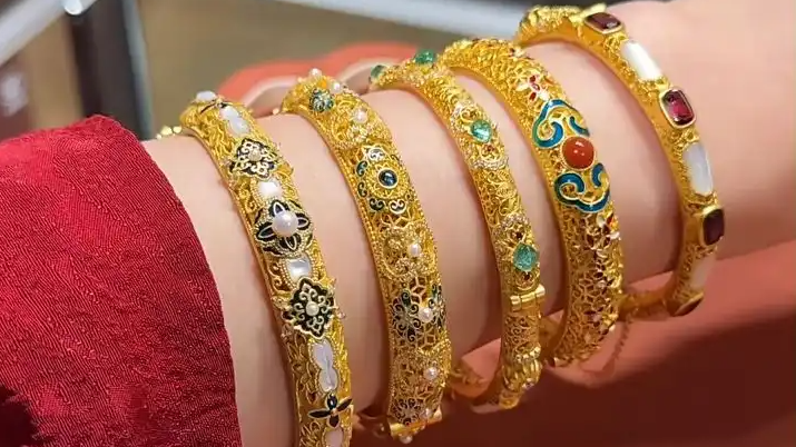 金店集体涨价 涨幅普遍超10%