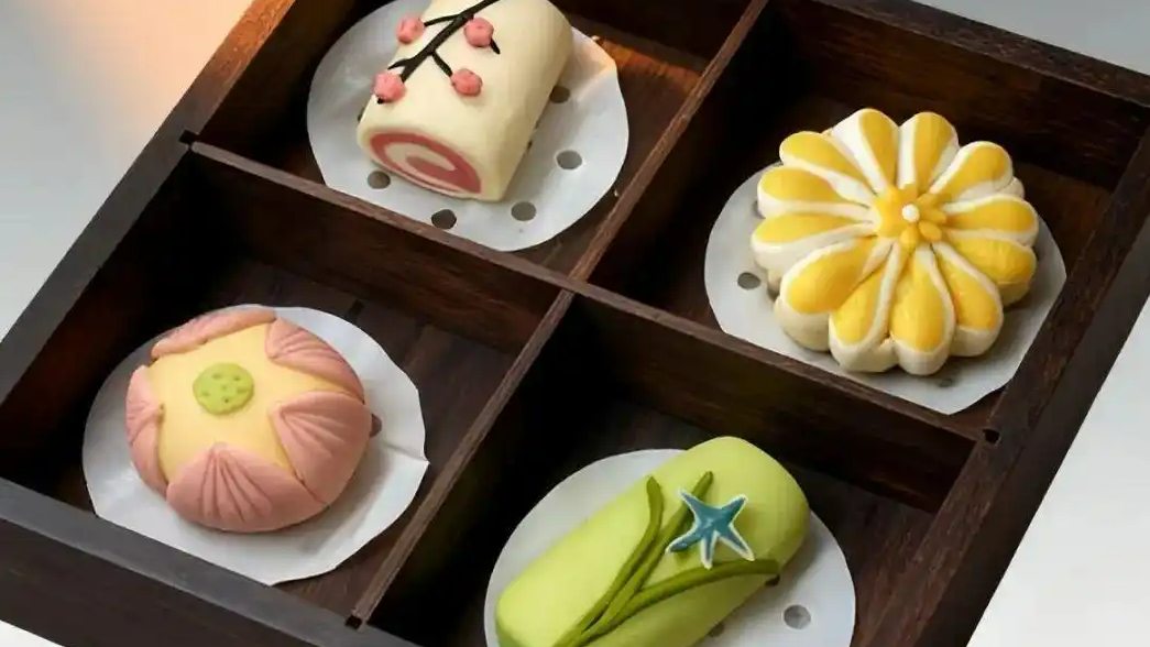 大学生4个馒头凭啥卖出3万元