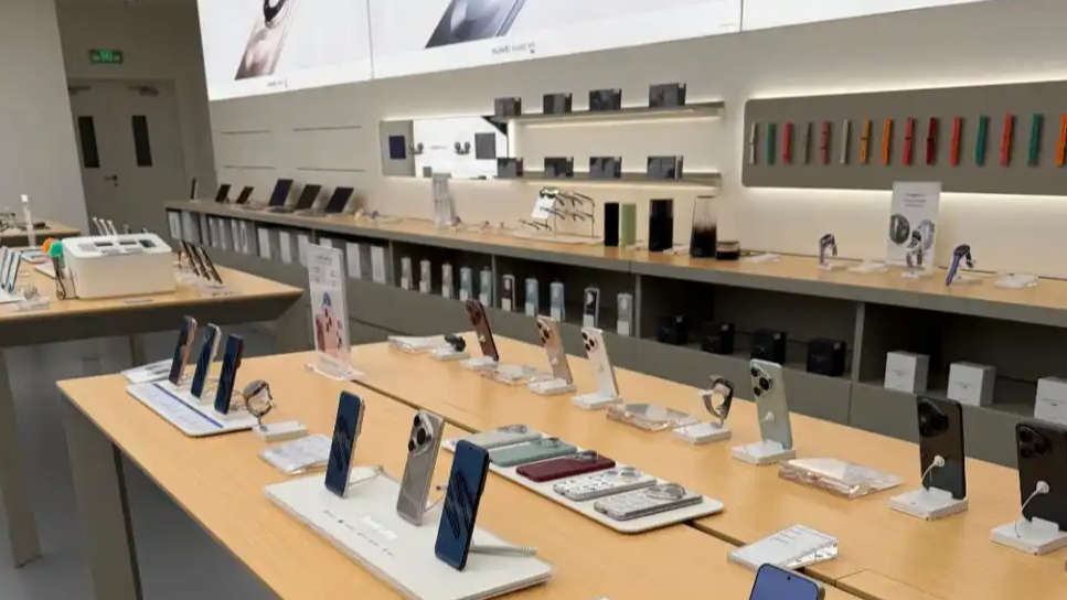 实探手机涨价潮：荣耀OPPO领涨300起