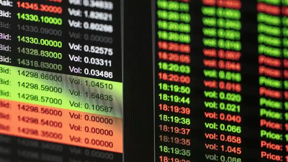 恒指开盘跌1.93% 赤峰黄金跌近19%