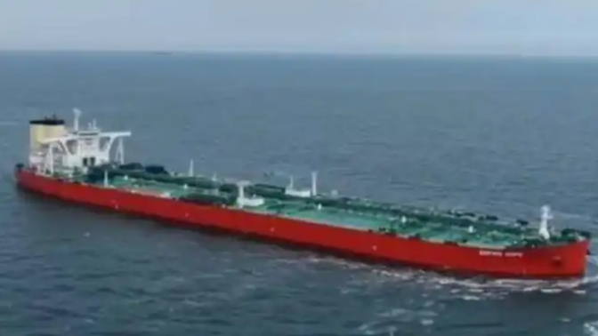 中国自研新一代超大型油船交付