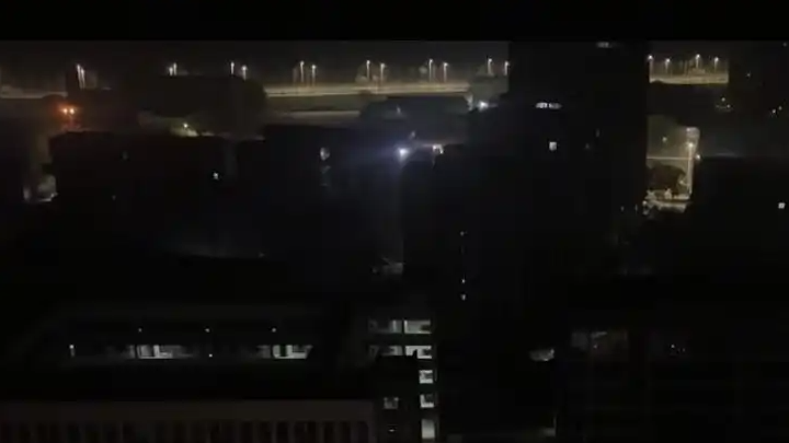 学生偷玩电脑致学校凌晨放广播操