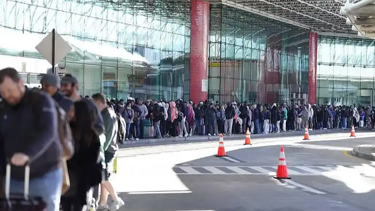 全美机场超2800名安检员缺勤