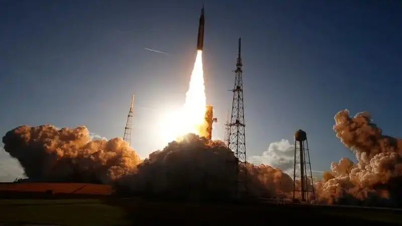 美国重返月球为何只绕不登