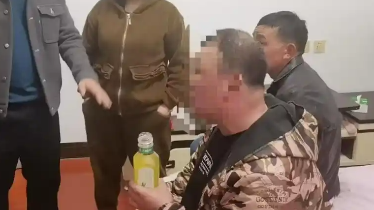 男子诈骗近百万后潜逃26年被抓