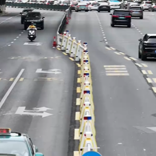 起猛了看到了会走路的潮汐车道