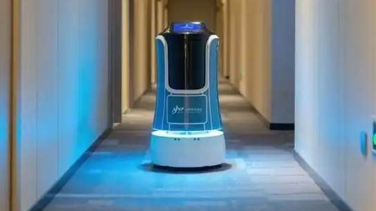 酒店机器人送外卖有了“规矩”