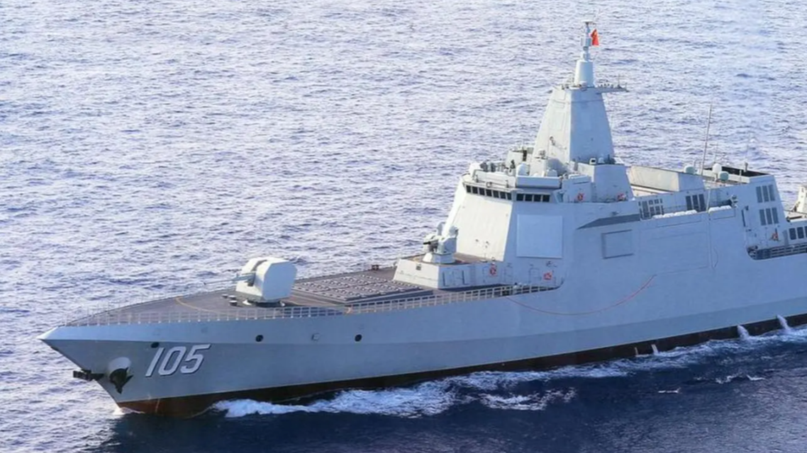 中国导弹驱逐舰首次亮相太平洋