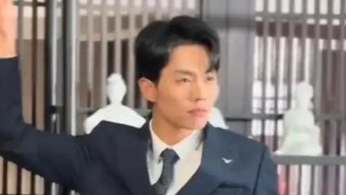 受AI冲击 短剧霸总回家种地