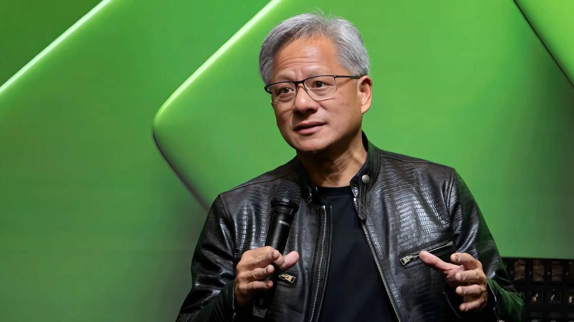 黄仁勋：铜线已无法满足需求