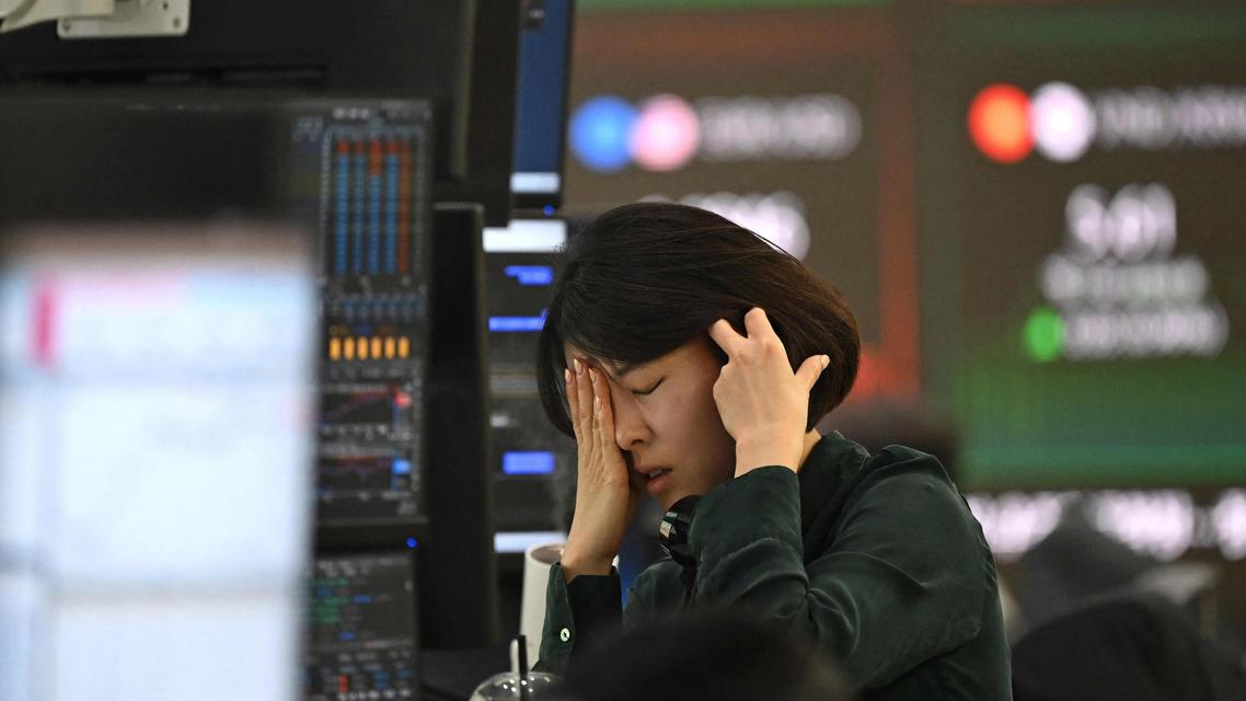 韩国股市暴跌8%触发熔断