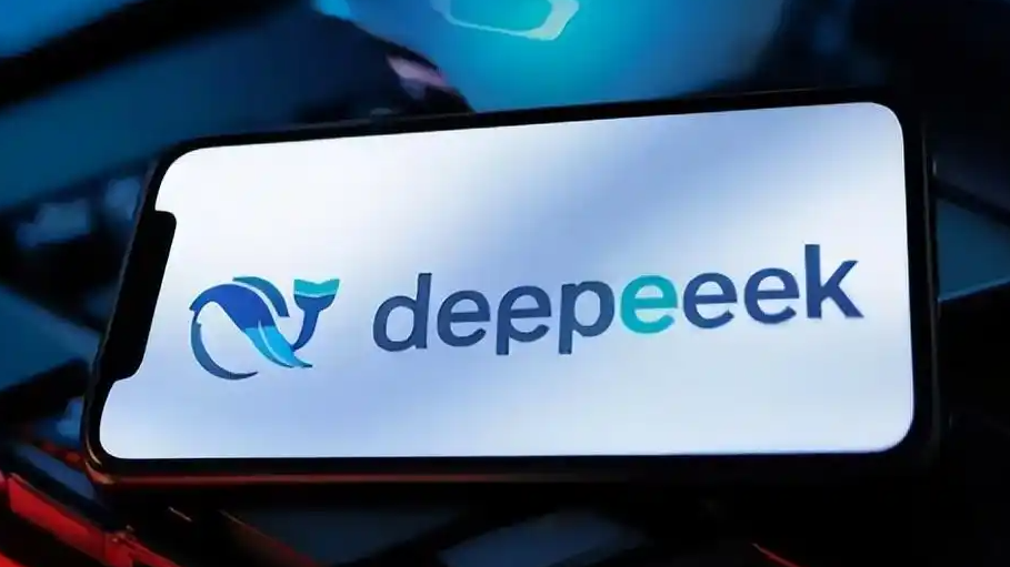 DeepSeek大规模招聘：至少扩大一倍
